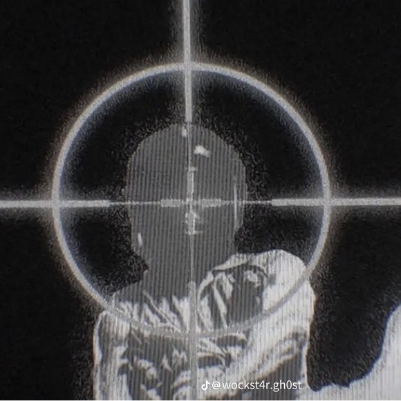 Meet your Posher, Karon - Picture 1 of 1